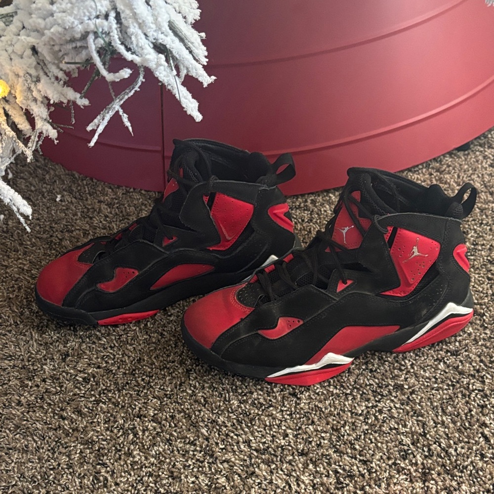 Air Jordan True Flight black and red